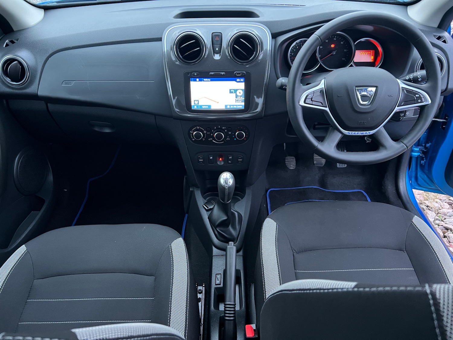 Used Dacia Sandero Stepway 2019 for sale - 76613512: Photo 11