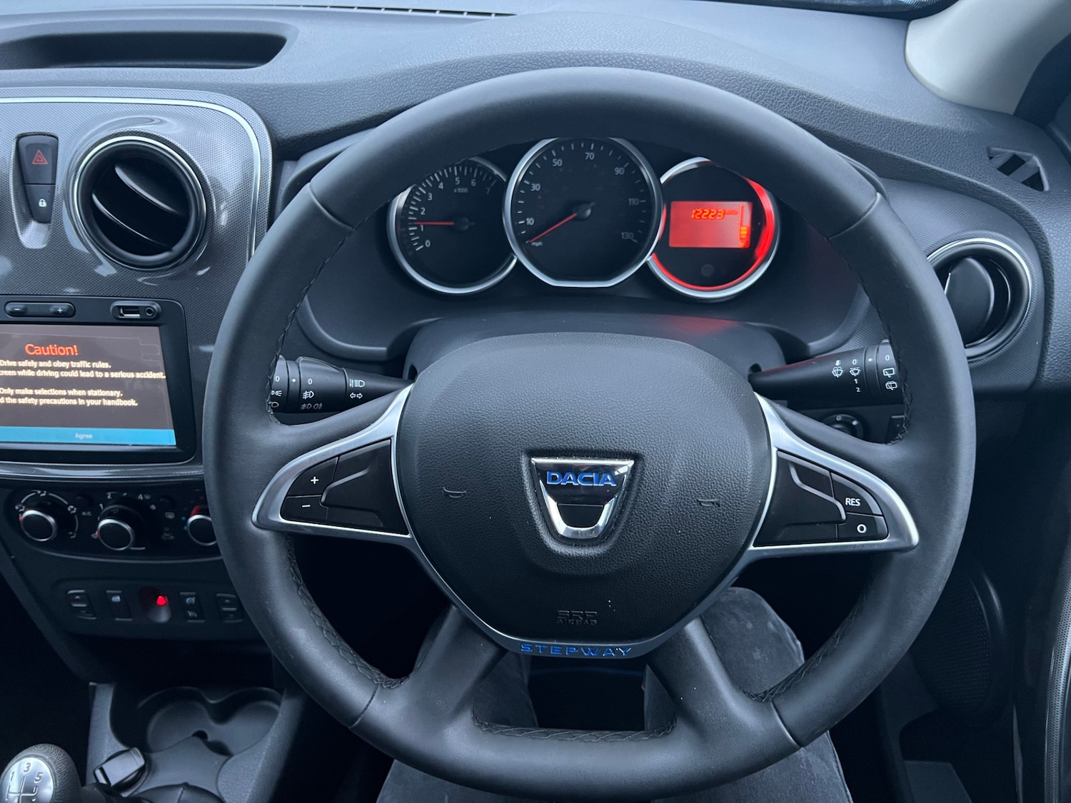 Used Dacia Sandero Stepway 2019 for sale - 76613512: Photo 8