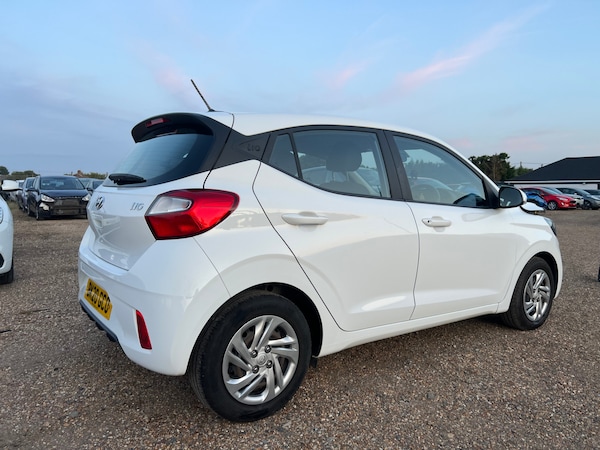 Used Hyundai i10 2020 for sale - 75240177: Photo 1