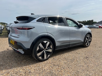 Used Renault Megane E Tech 2023 for sale - 75505916: Photo