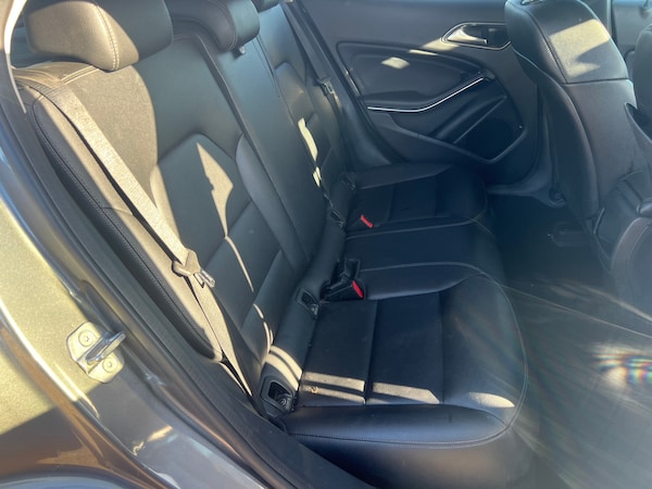 Used Mercedes-Benz GLA 2018 for sale - 76194432: Photo 11