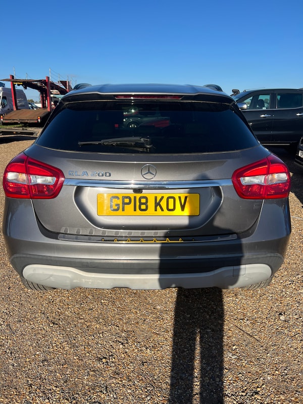 Used Mercedes-Benz GLA 2018 for sale - 76194432: Photo 2