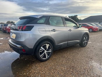 Used Peugeot 3008 2018 for sale - 76329797: Photo