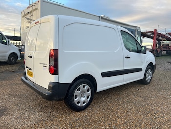 Used Peugeot Partner 2019 for sale - 76411421: Photo