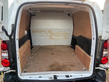 Used Peugeot Partner 2019 for sale - 76411421: Photo