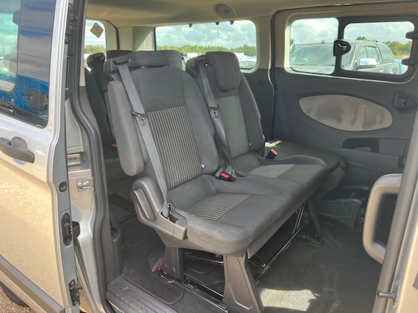 Used Ford Tourneo Custom 2015 for sale - 76044157: Photo 10