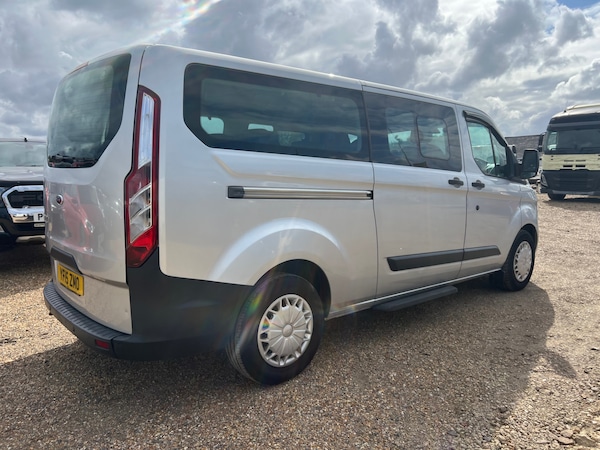 Used Ford Tourneo Custom 2015 for sale - 76044157: Photo 2