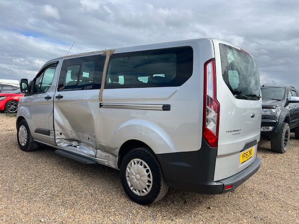 Used Ford Tourneo Custom 2015 for sale - 76044157: Photo 4