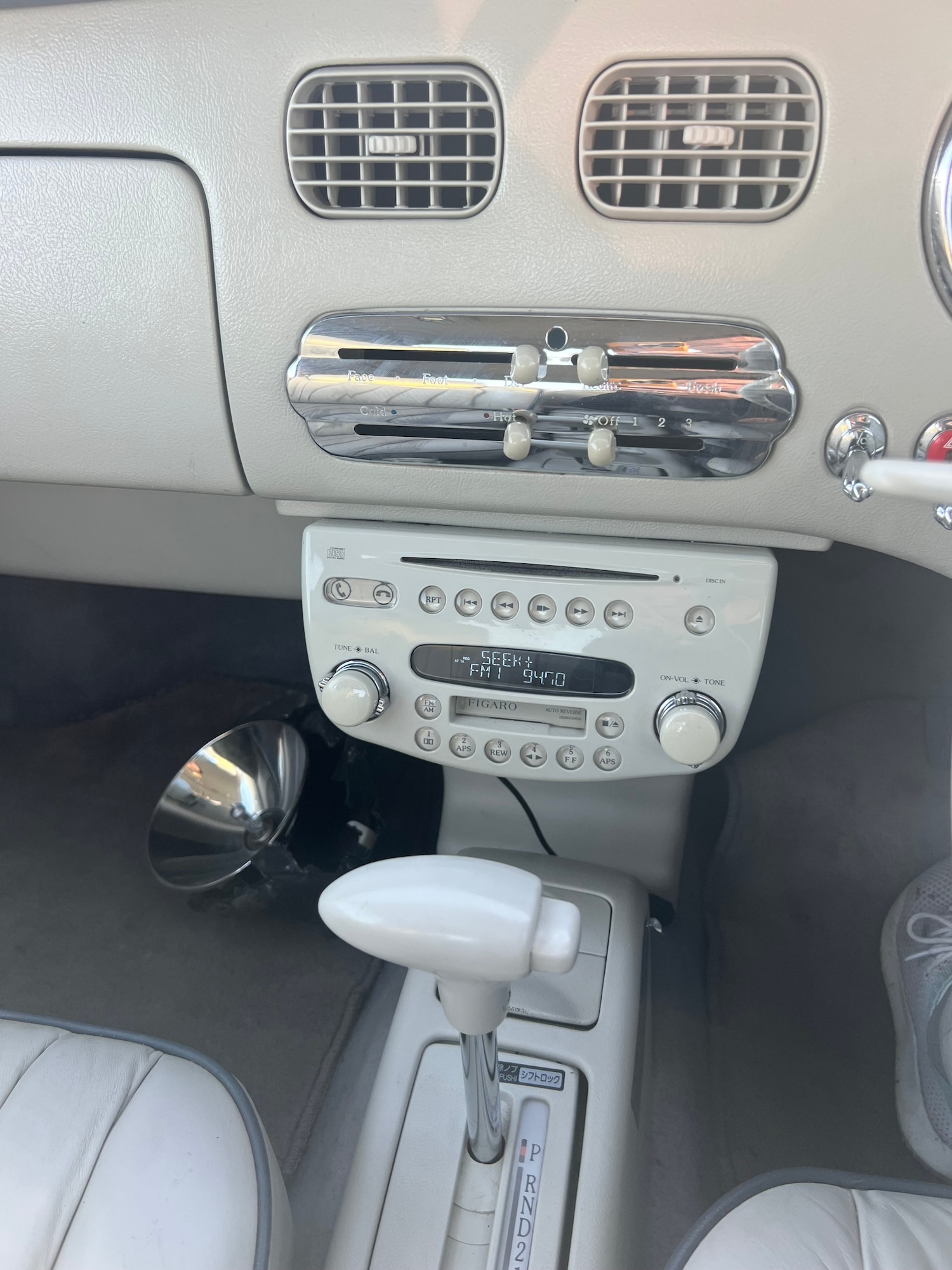 Used Nissan Figaro 2005 for sale - 76076940: Photo 12