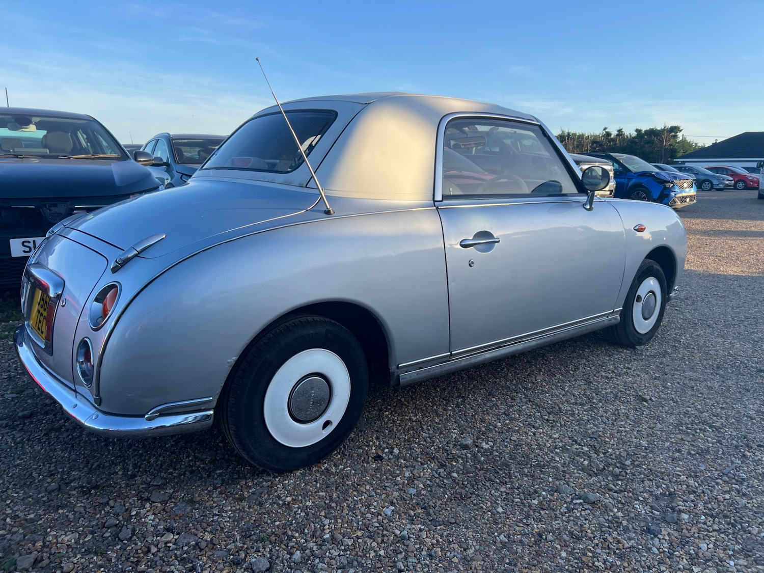 Used Nissan Figaro 2005 for sale - 76076940: Photo 2