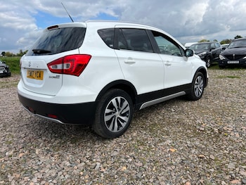 2017 (17) - 1.0 Boosterjet SZ-T 5dr