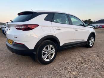 2020 (70) - 1.2 Turbo SE 5dr
