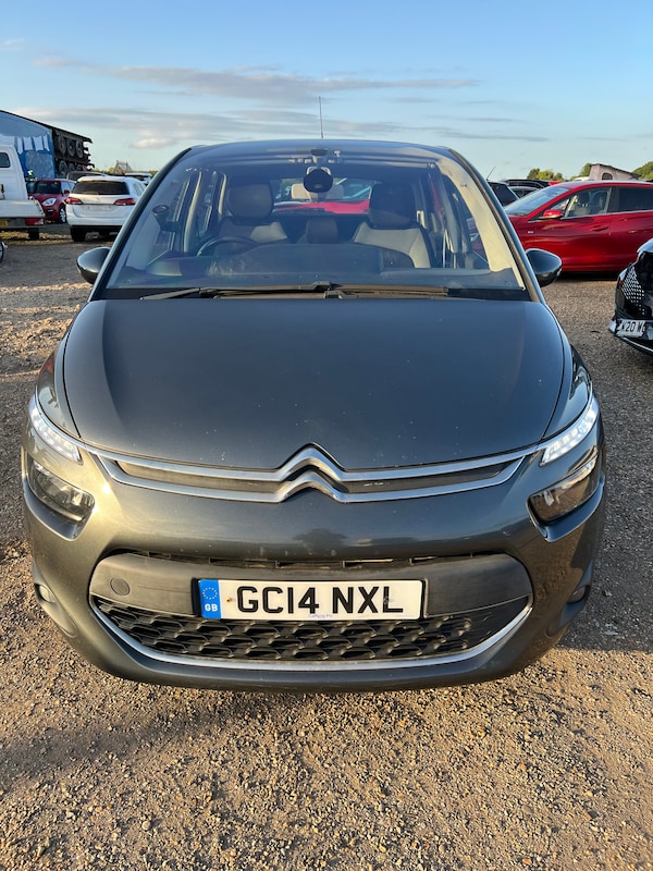 Used Citroen C4 Picasso 2014 for sale - 74764786: Photo 2