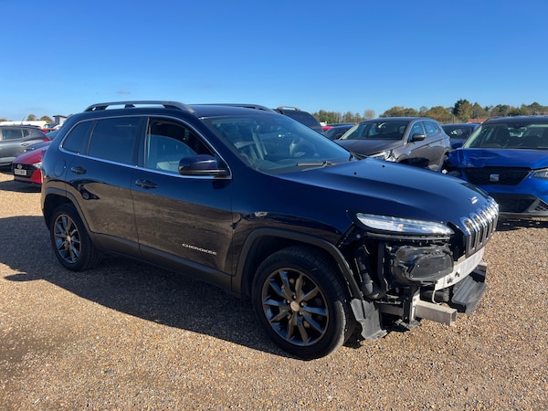 Used Jeep Cherokee 2016 for sale - 76194388: Photo 1
