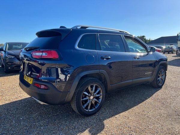 Used Jeep Cherokee 2016 for sale - 76194388: Photo 2