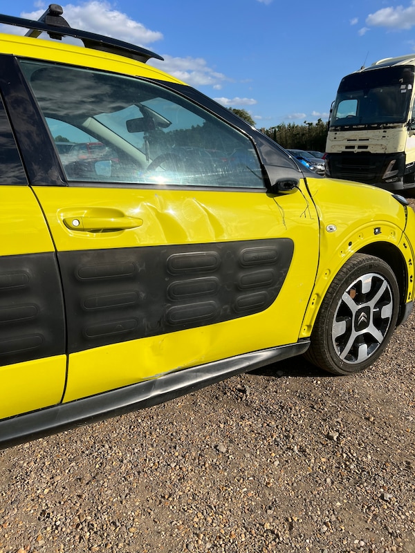 Used Citroen C4 Cactus 2014 for sale - 68496147: Photo 13