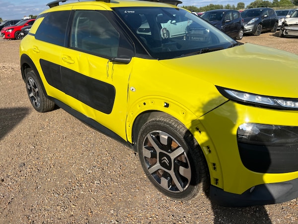 Used Citroen C4 Cactus 2014 for sale - 68496147: Photo 14
