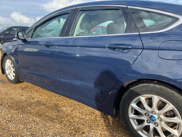 Used Ford Mondeo 2015 for sale - 75526438: Photo 16
