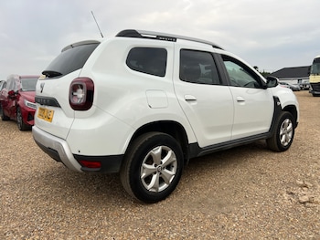 Used Dacia Duster 2021 for sale - 75526457: Photo