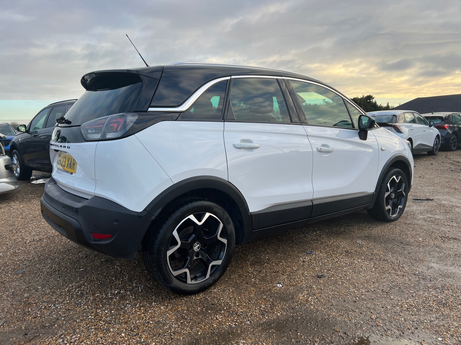 Used Vauxhall Crossland 2023 for sale - 76704532: Photo 2