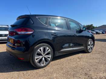 Used Renault Scenic 2017 for sale - 74693506: Photo