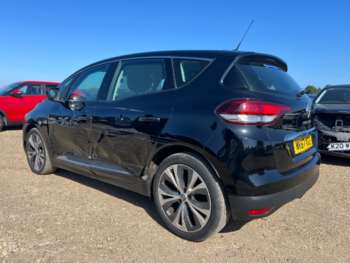 Used Renault Scenic 2017 for sale - 74693506: Photo