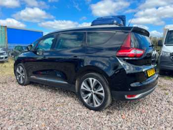 Used Renault Grand Scenic 2017 for sale - 68292558: Photo