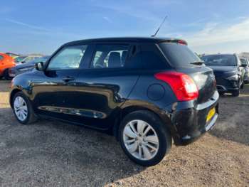 Used Suzuki Swift 2018 for sale - 74730765: Photo