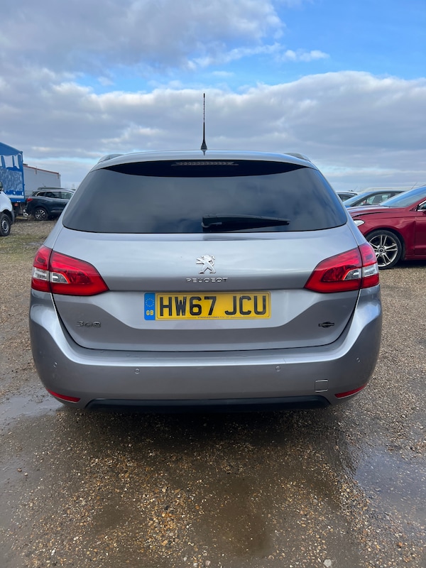 Used Peugeot 308 2018 for sale - 73935388: Photo 2