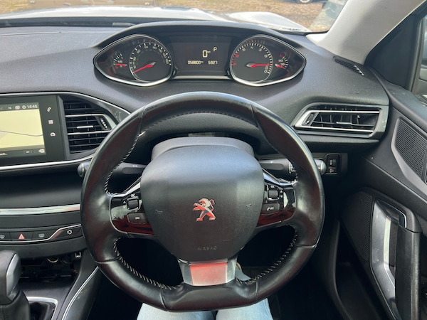 Used Peugeot 308 2018 for sale - 73935388: Photo 8