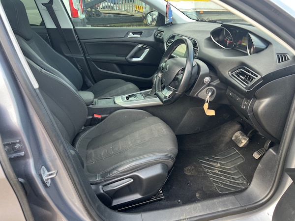 Used Peugeot 308 2018 for sale - 73935388: Photo 9