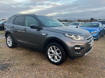 Used Land Rover Discovery Sport 2016 for sale - 76705720: Photo