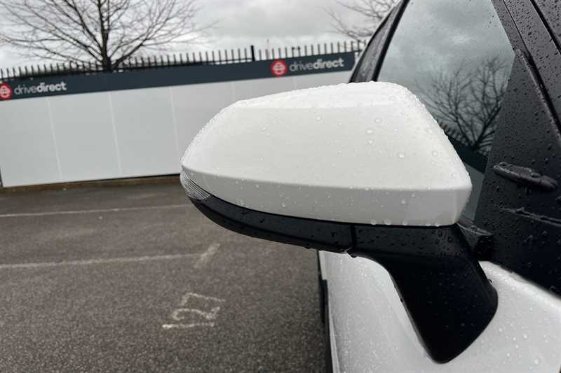 Used Toyota Yaris Cross 2023 for sale - 77801192: Photo 34