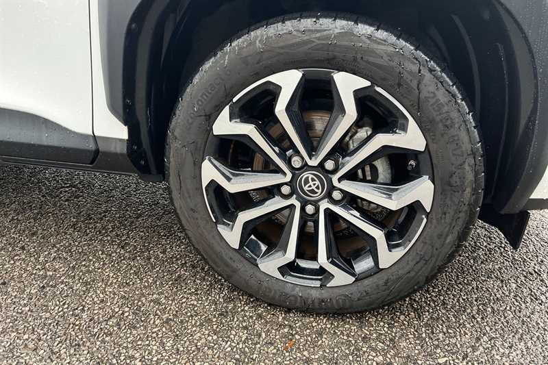 Used Toyota Yaris Cross 2023 for sale - 77801192: Photo 9