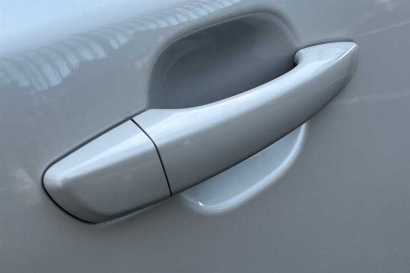 Used Peugeot E-2008 2022 for sale - 77391256: Photo 33