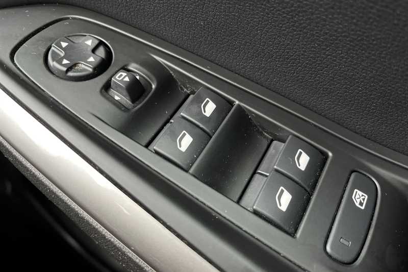 Used Vauxhall Grandland for sale - 77864092: Photo 16