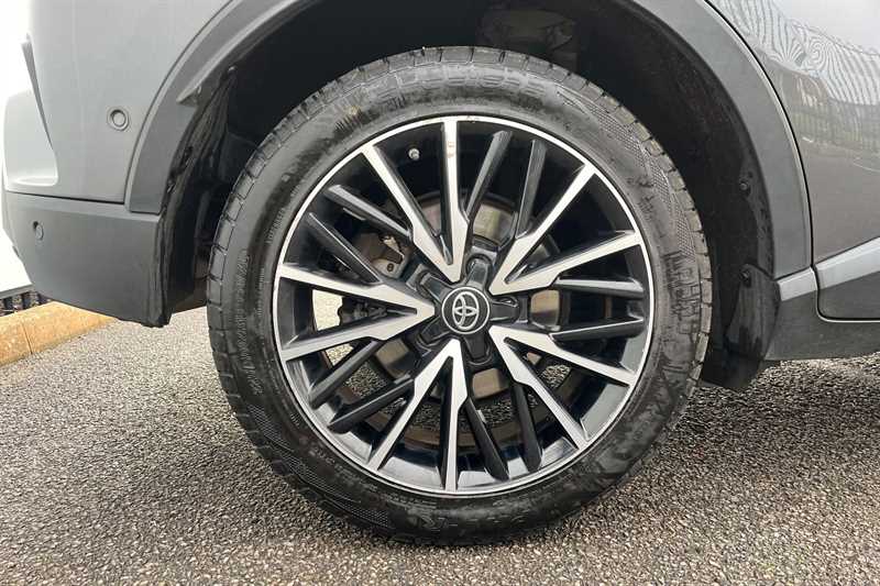 Used Toyota C-HR 2018 for sale - 76930220: Photo 12