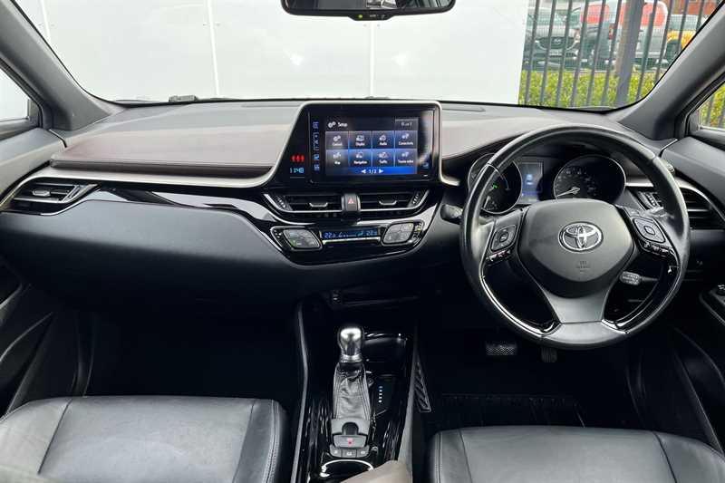 Used Toyota C-HR 2018 for sale - 76930220: Photo 13