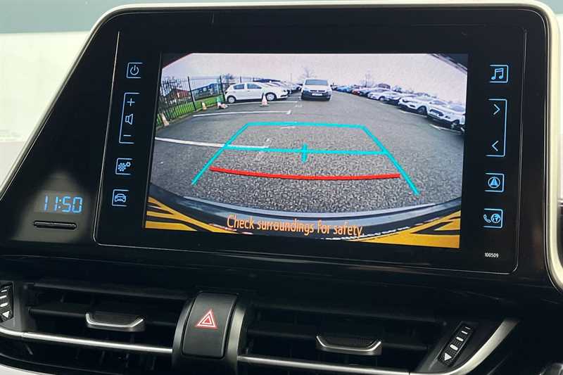 Used Toyota C-HR 2018 for sale - 76930220: Photo 19