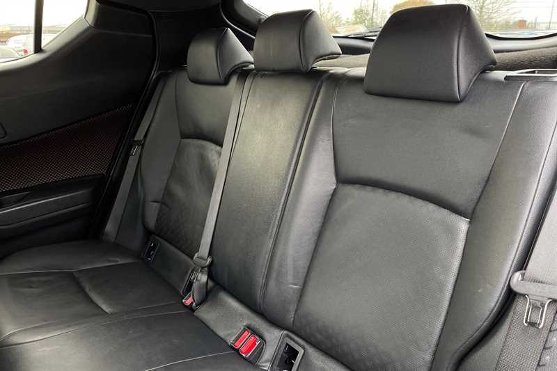 Used Toyota C-HR 2018 for sale - 76930220: Photo 24