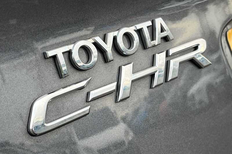 Used Toyota C-HR 2018 for sale - 76930220: Photo 30