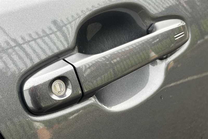 Used Toyota C-HR 2018 for sale - 76930220: Photo 33