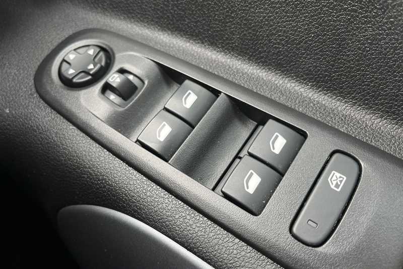 Used Vauxhall Combo Life 2025 for sale - 77554661: Photo 15