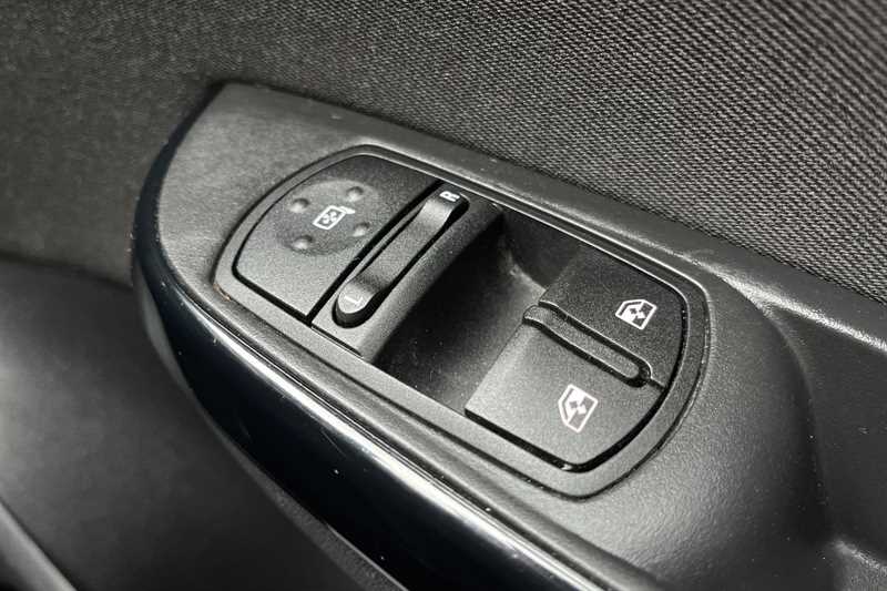Used Vauxhall Corsa 2018 for sale - 77741488: Photo 16