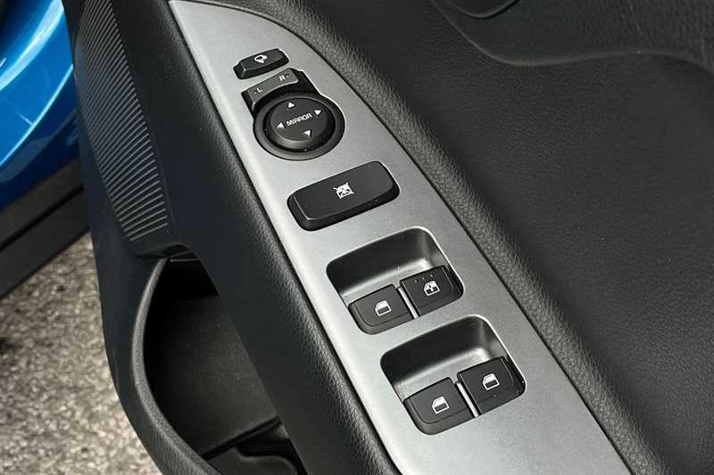 Used Kia Stonic 2021 for sale - 76447834: Photo 16