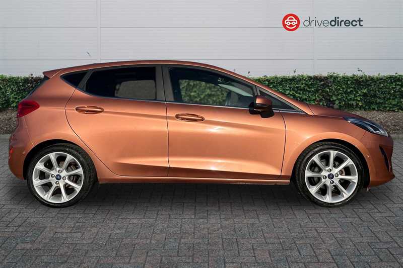 Used Ford Fiesta 2017 for sale - 76648397: Photo 2