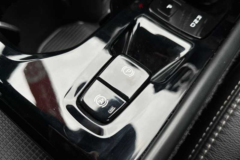 Used Volvo XC40 2022 for sale - 77888017: Photo 43