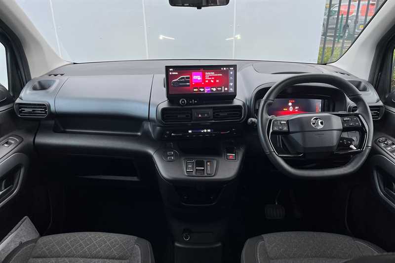 Used Vauxhall Combo Life Electric 2025 for sale - 76903656: Photo 13