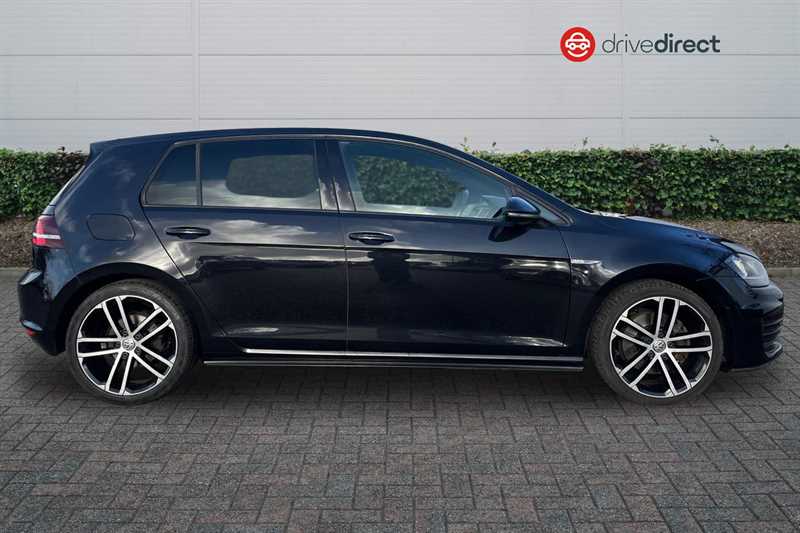 Used Volkswagen Golf 2016 for sale - 76956082: Photo 2