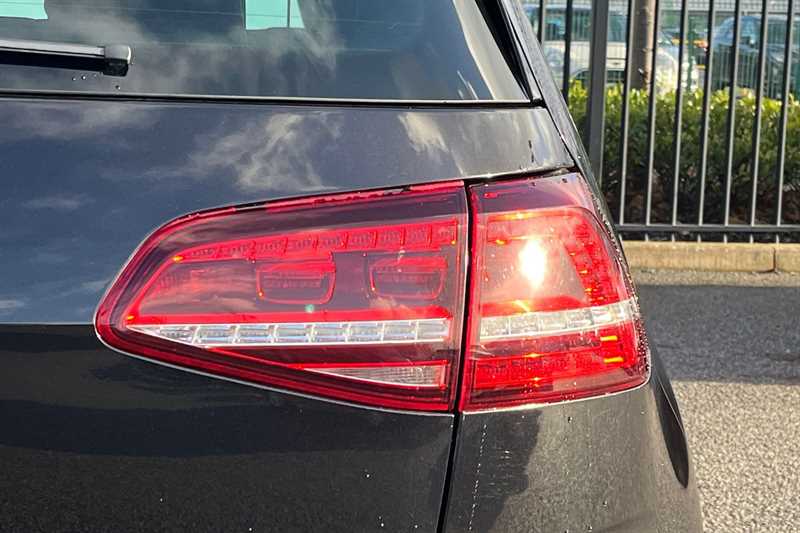 Used Volkswagen Golf 2016 for sale - 76956082: Photo 32